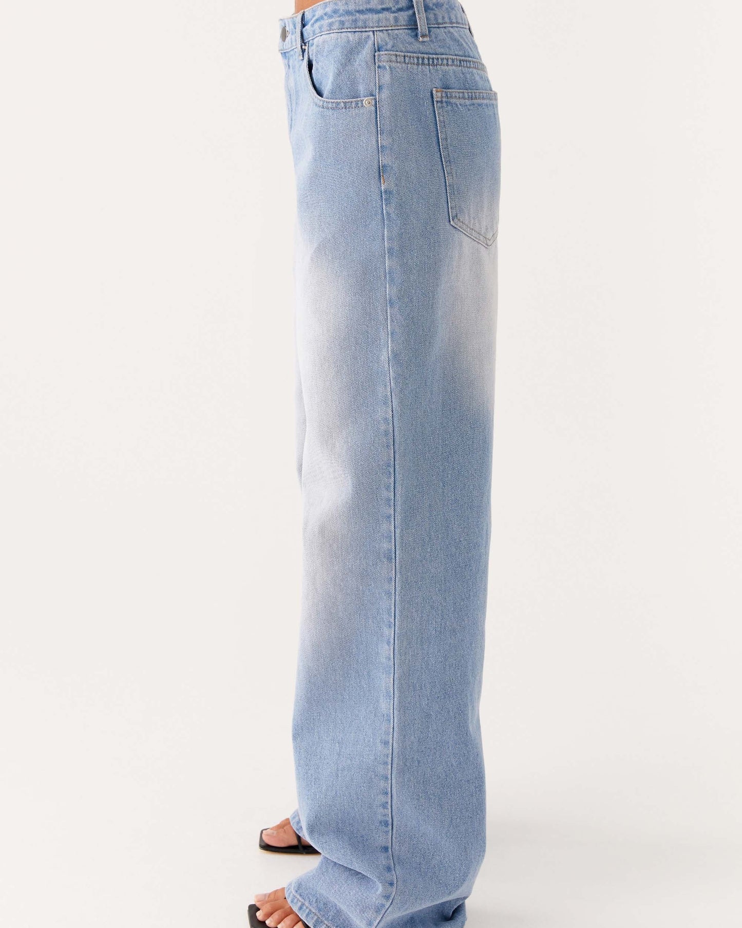 Basic Straight Leg Denim Jeans