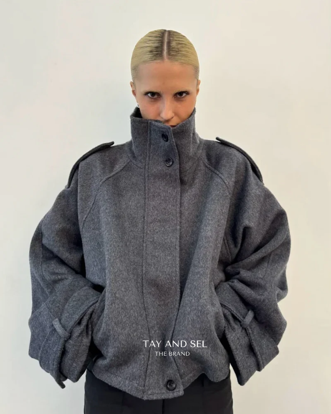 Minimalist Buttoned Wool Short Coat