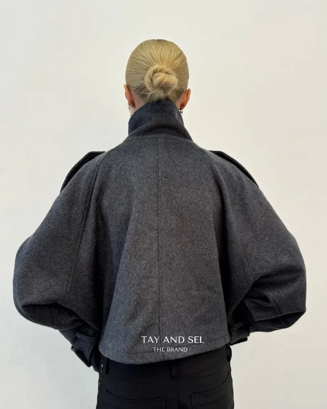 Minimalist Buttoned Wool Short Coat