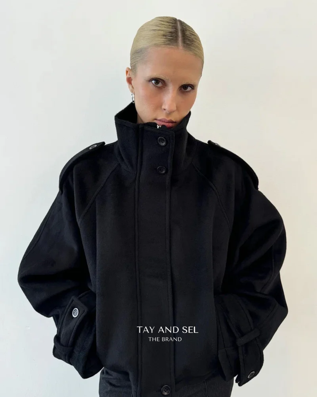 Minimalist Buttoned Wool Short Coat